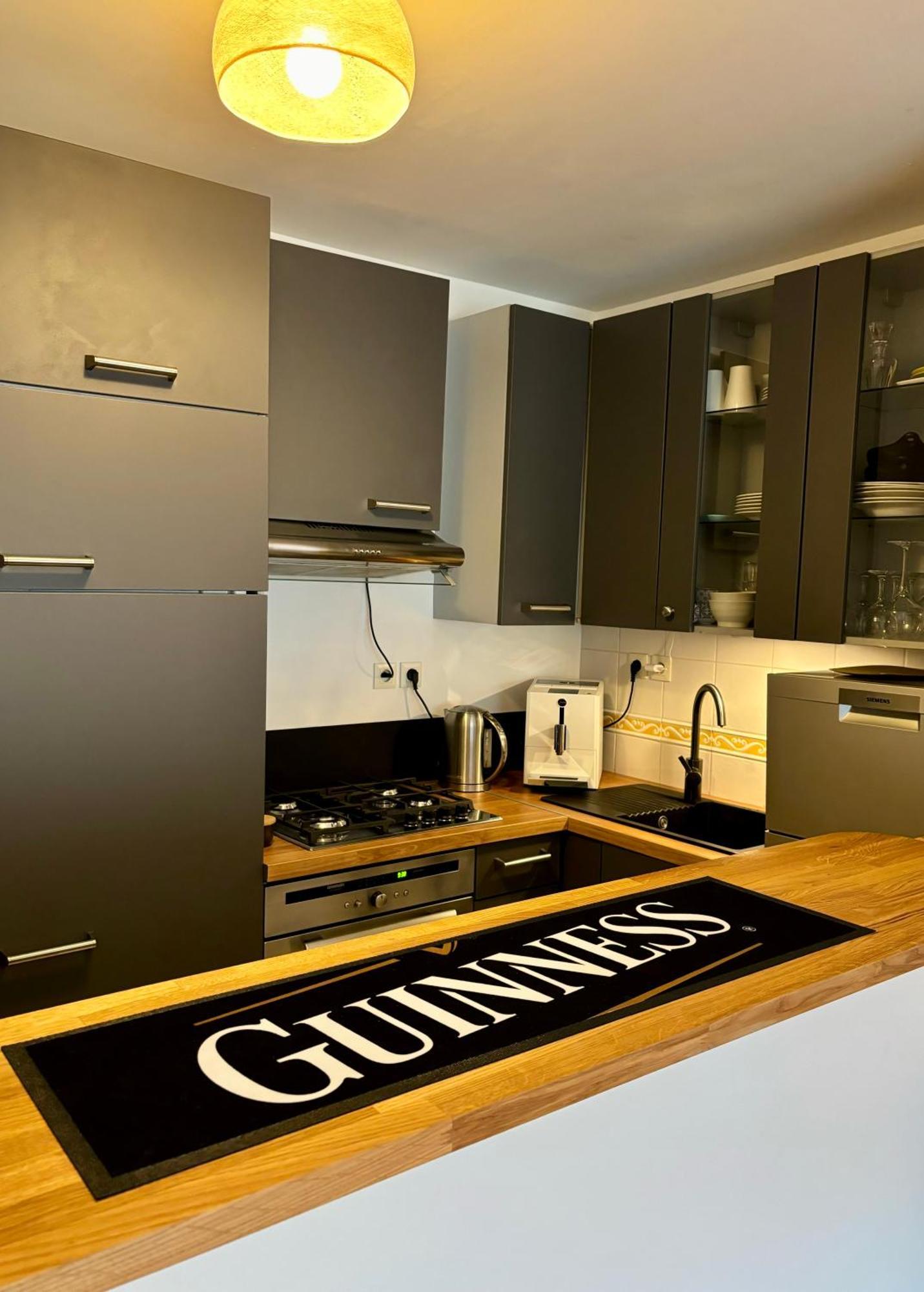 Appartement Proche Centre Parking & Terrasse Besancon Exterior photo